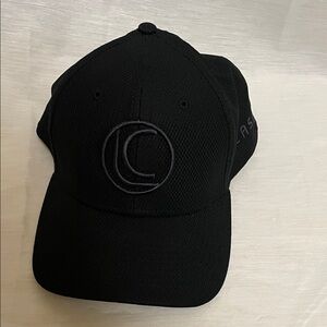 Black Baseball Cap with Logo Lucasi 39Thirty